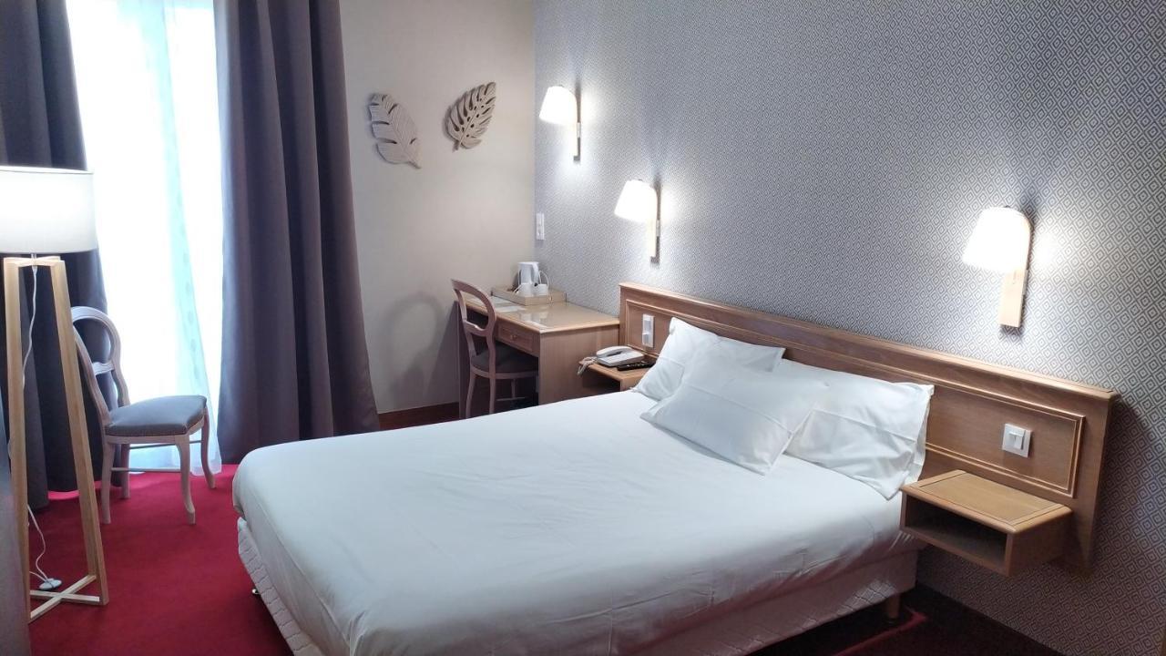 Contact Hotel Limoges - Hotel Des Deux Moulins エクステリア 写真