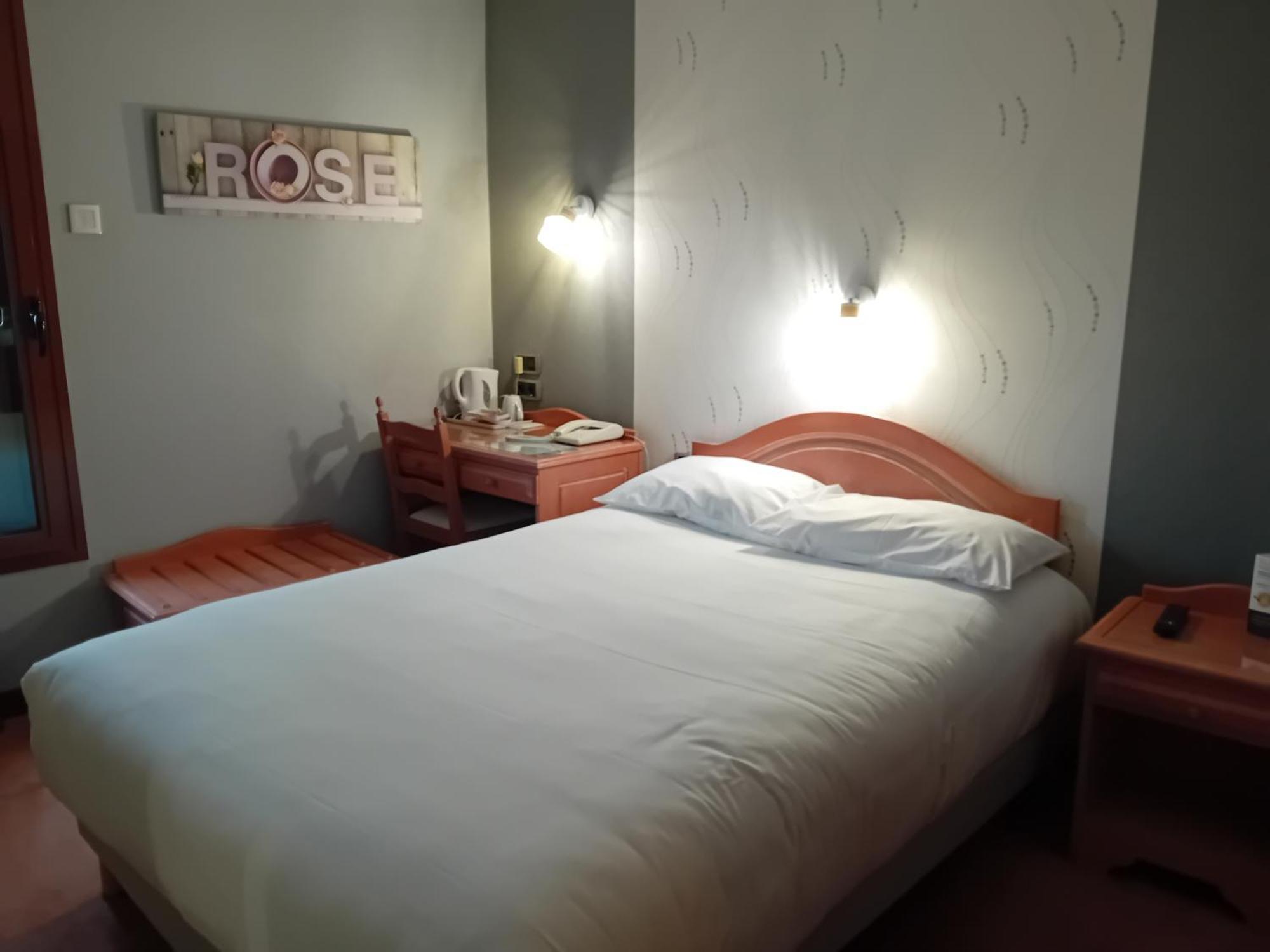 Contact Hotel Limoges - Hotel Des Deux Moulins エクステリア 写真