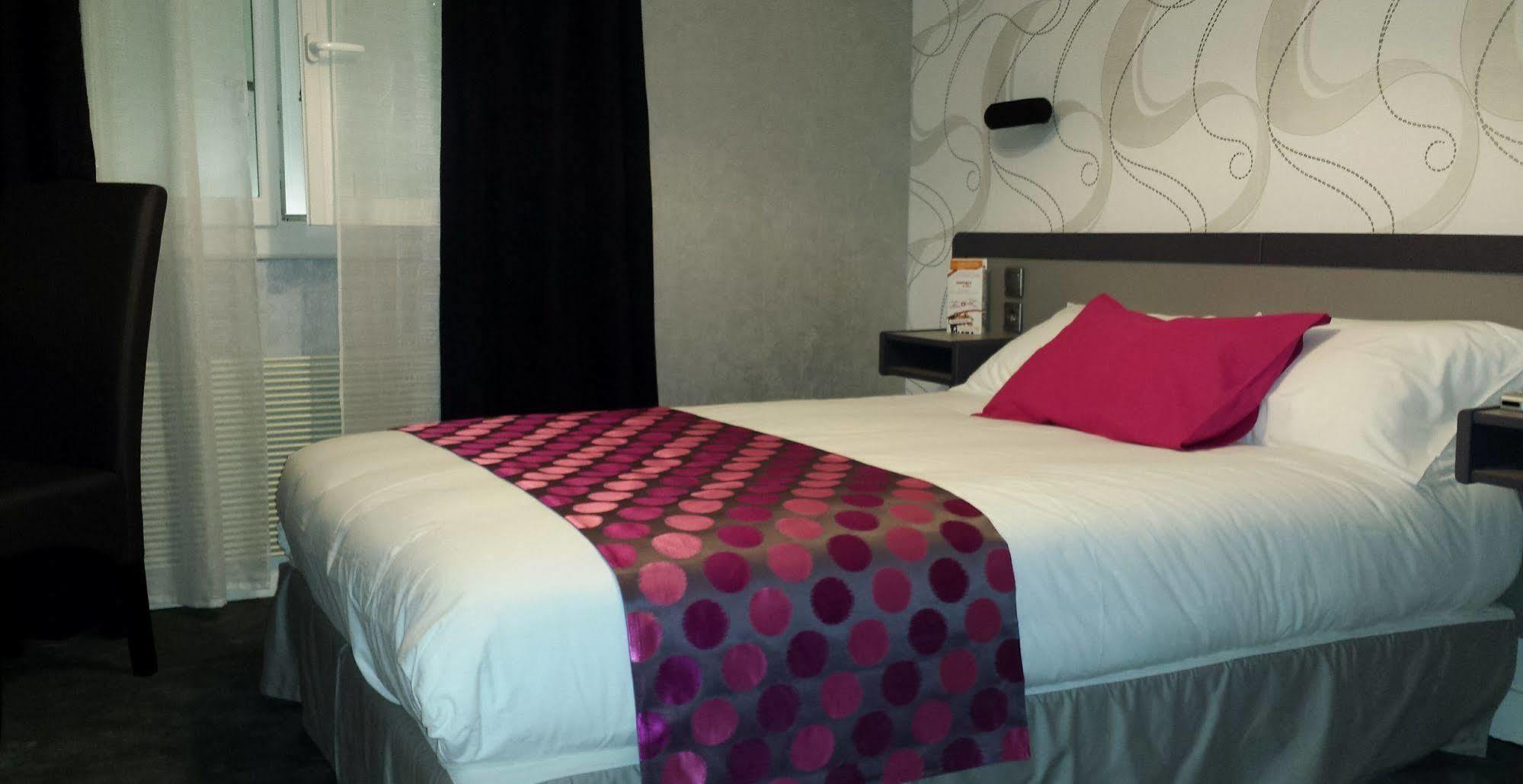 Contact Hotel Limoges - Hotel Des Deux Moulins エクステリア 写真